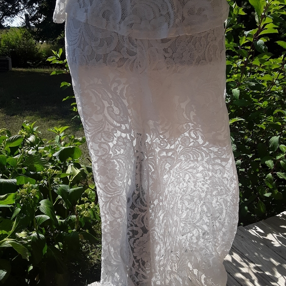 Lace Low Back Maxi Dress - Picture 9 of 11